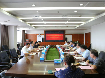 陳印輝與南水北調(diào)集團新能源投資有限公司盧健一行交流座談