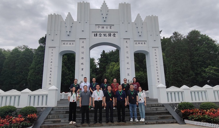 黨群部黨支部與財務部黨支部開展聯學聯建主題黨日活動